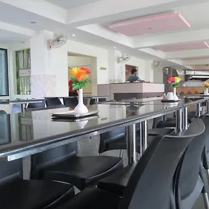 Hotel The Crystal Residency, Kalpetta