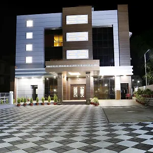 Inn Rydges, Kottakkal